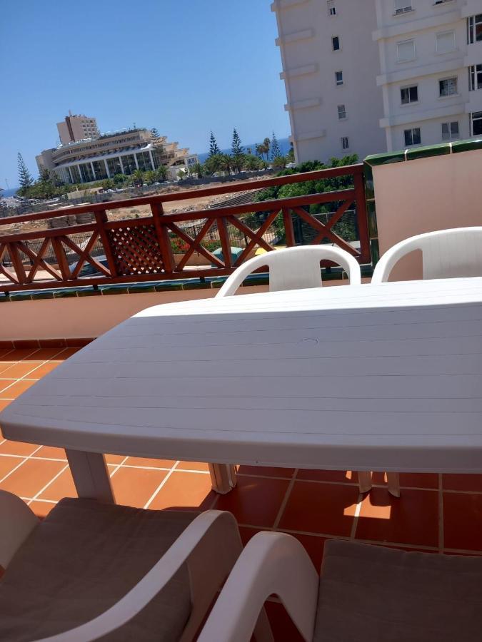 Victoria Court 2- Lovely Apartment 25 อาโรนา ภายนอก รูปภาพ